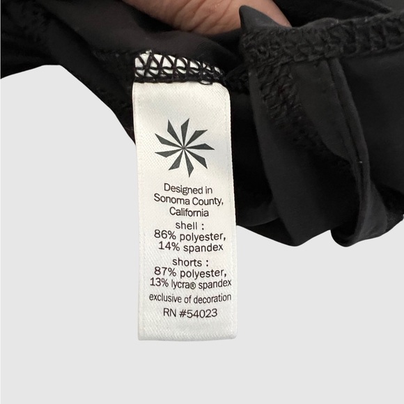 Athleta EUC athletic shorts lined size small - Picture 7 of 11